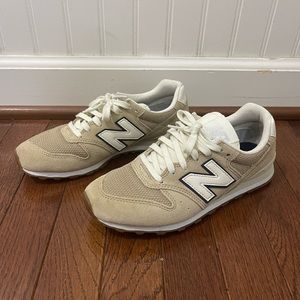New Balance® X J.Crew 996 sneakers in suede sand/ivory